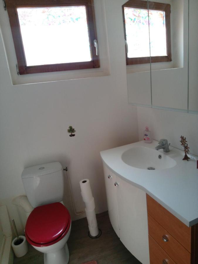 Vieux-Cognac, Chambre Avec Sa Salle De Bain Privative Exterior foto